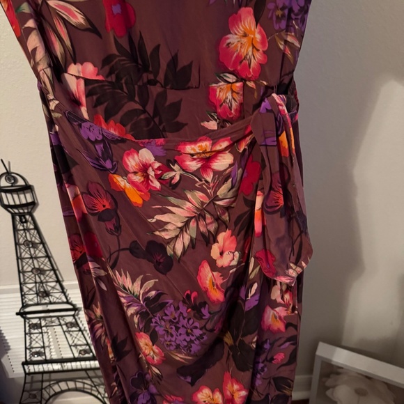 Vintage 90s Silk Dress Sz 6 Small Medium Hibiscus Floral Print Sarong Tropical - Picture 2 of 8